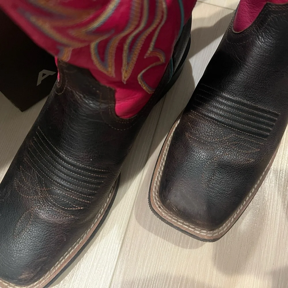 Ariat Pink and Brown Western Boots - Picture 2 of 8